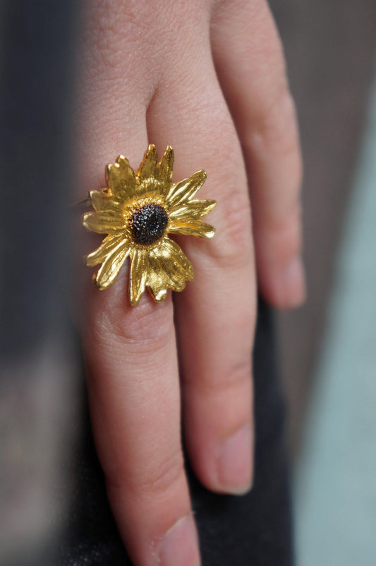 Handmade Daisy Ring - Real Flower in Recycled Sterling Silver 925-1