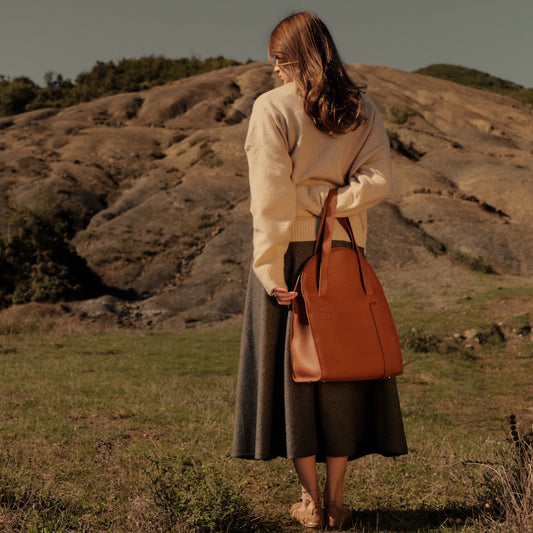 Columbina Tote-1