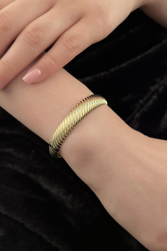 14ct Gold Croissant Cuff Bracelet-1