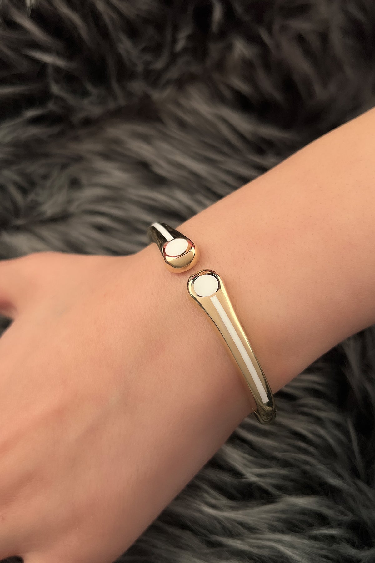 14ct Gold Dome Teardrop Bangle Bracelet-0