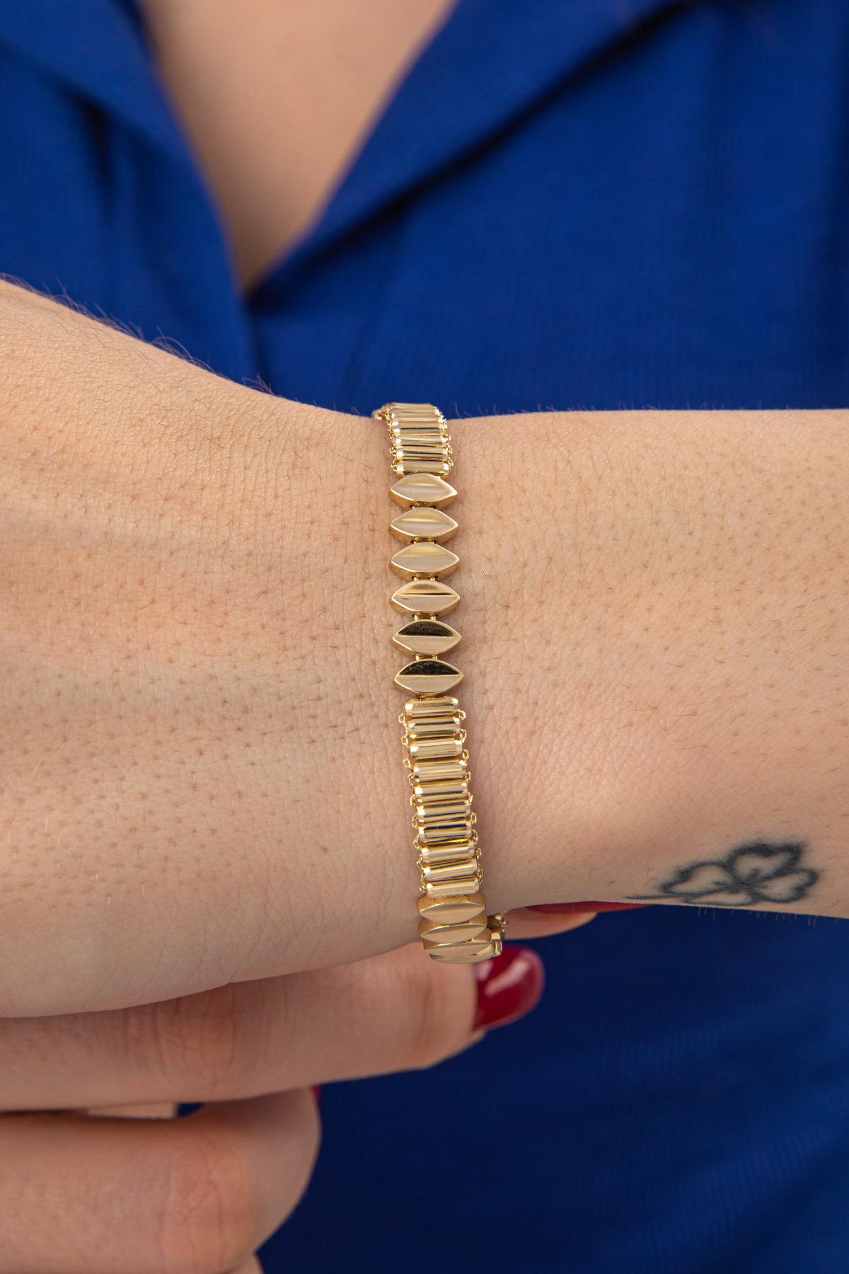 14ct Gold Violet Bracelet-0