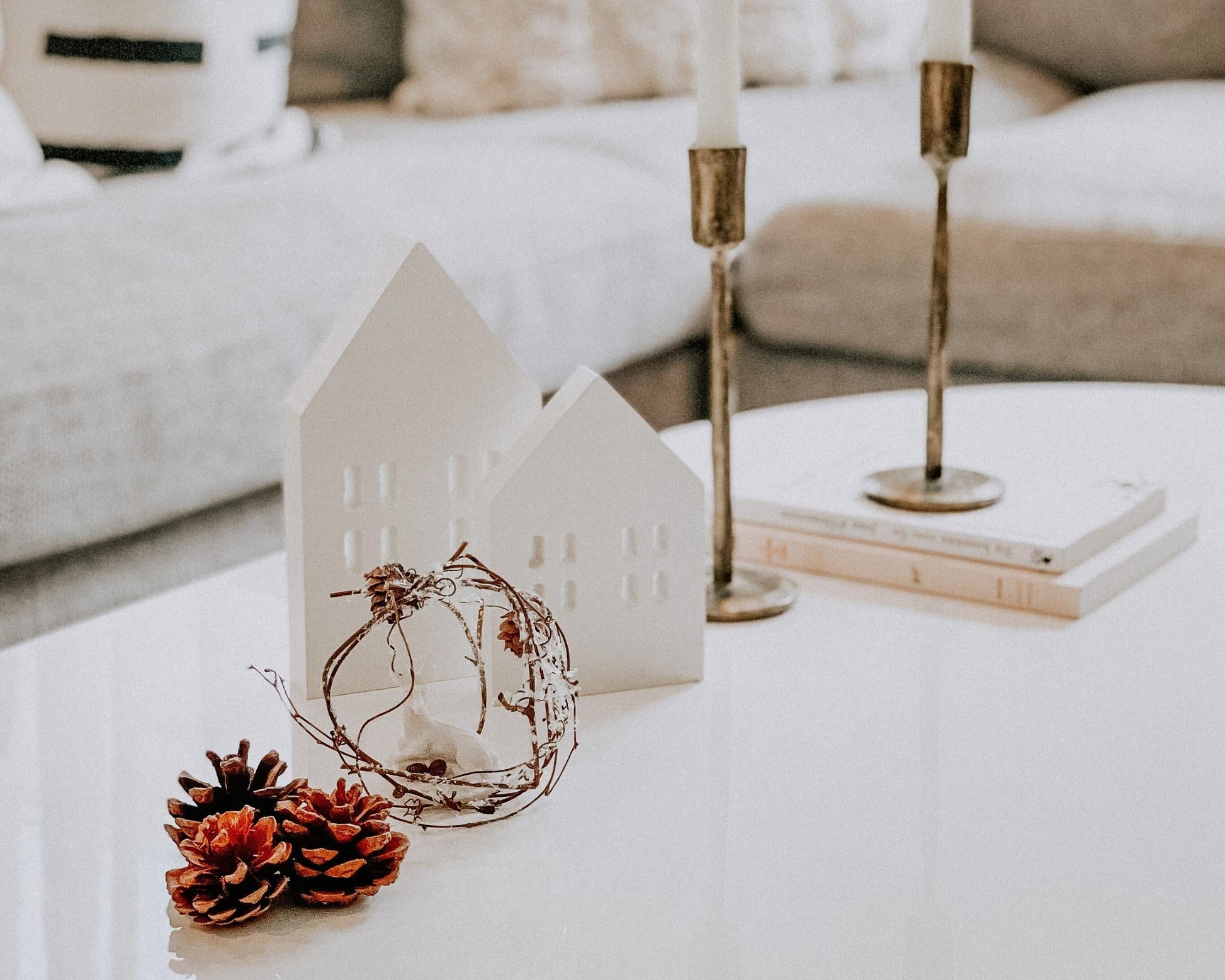 Poppy Christmas Scandi Wooden Decorative Houses-2