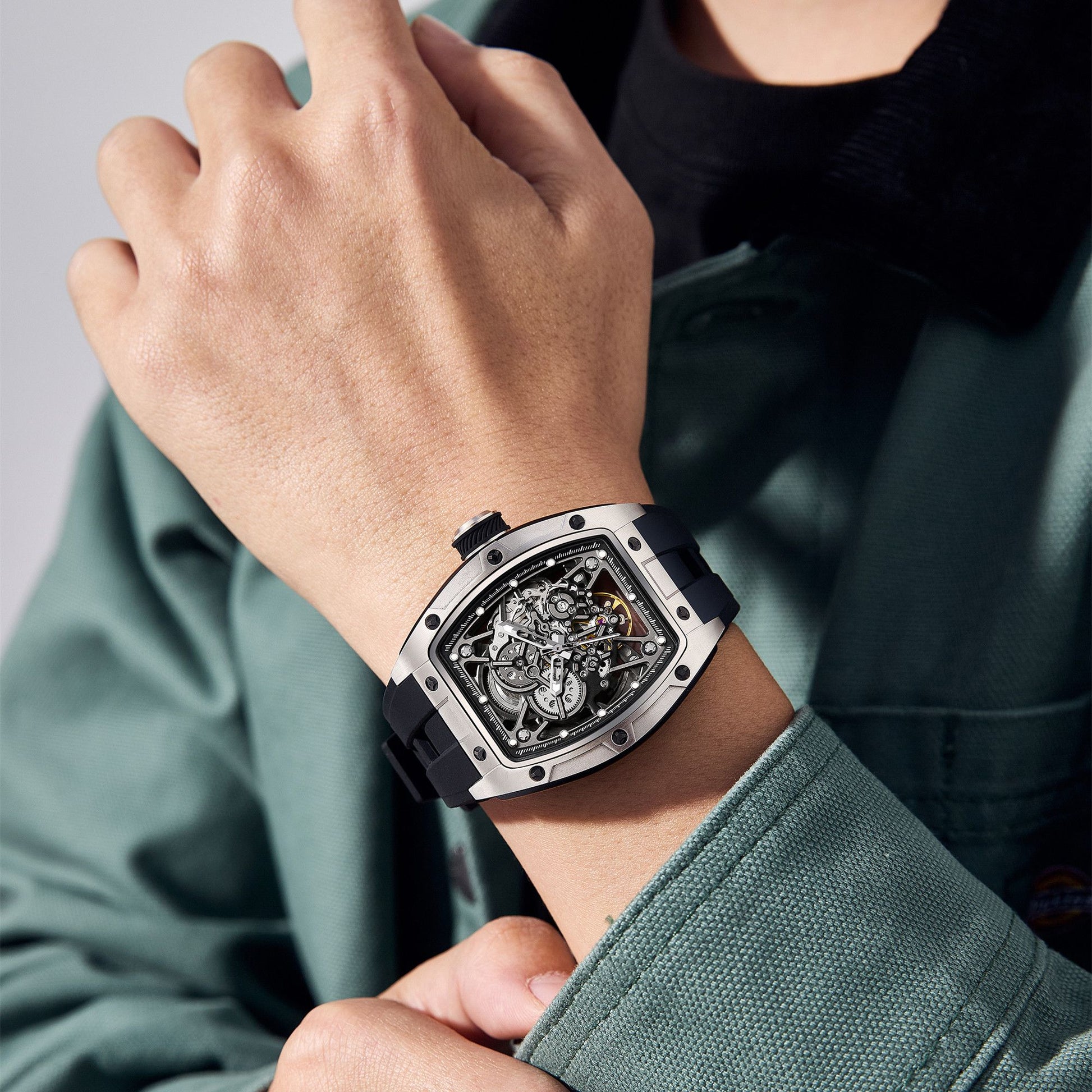 MEGIR Men's Mechanical Watch Fashion Hollow Out Automatic Movement Sport Wristwatches Waterproof Silicone Strap Watches 9198-3-4