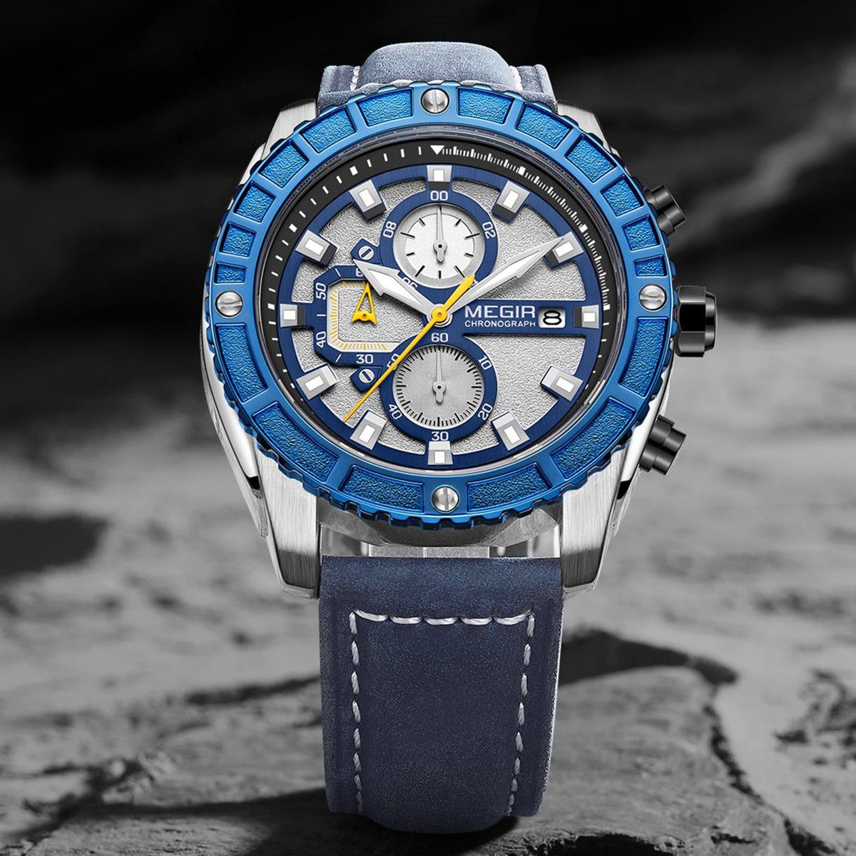 MEGIR Fashion Men's Sport Watches Waterproof Luminous Man Quartz Military Wristwatch Clock Gift for Men Relogio Masculino 2119-4