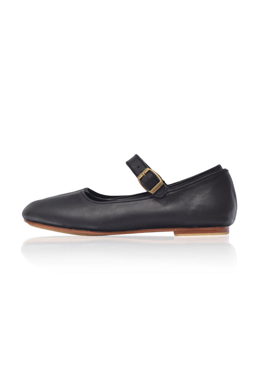 Belle Rose Round Toe Leather Flats-1