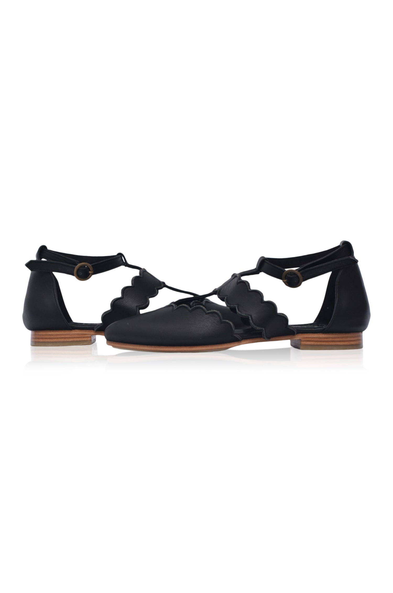 Gardenia Scalloped Pointed Toe Flats-4