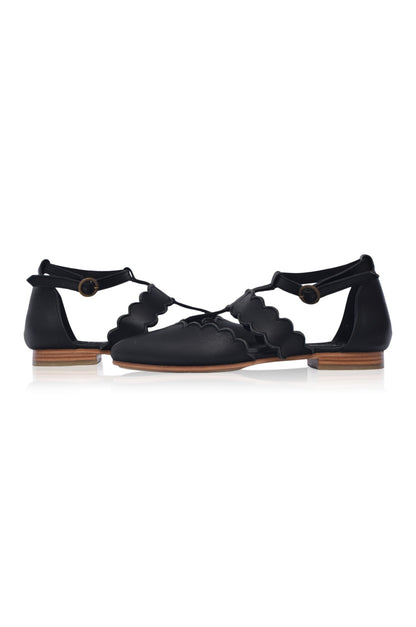 Gardenia Scalloped Pointed Toe Flats-4