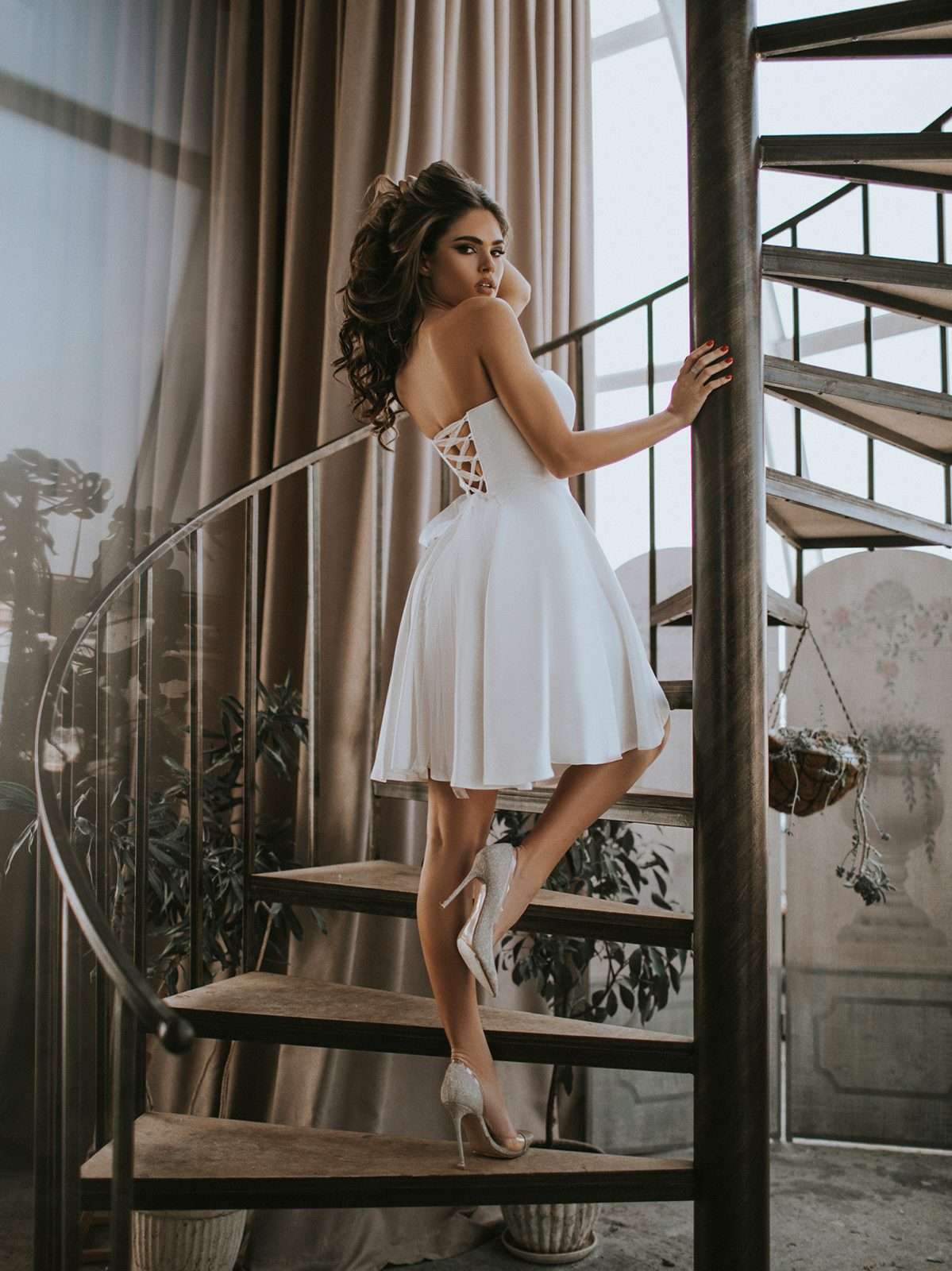 Chic Shoulder Bliss Short Dress with Circle Skirt and Corset Detail