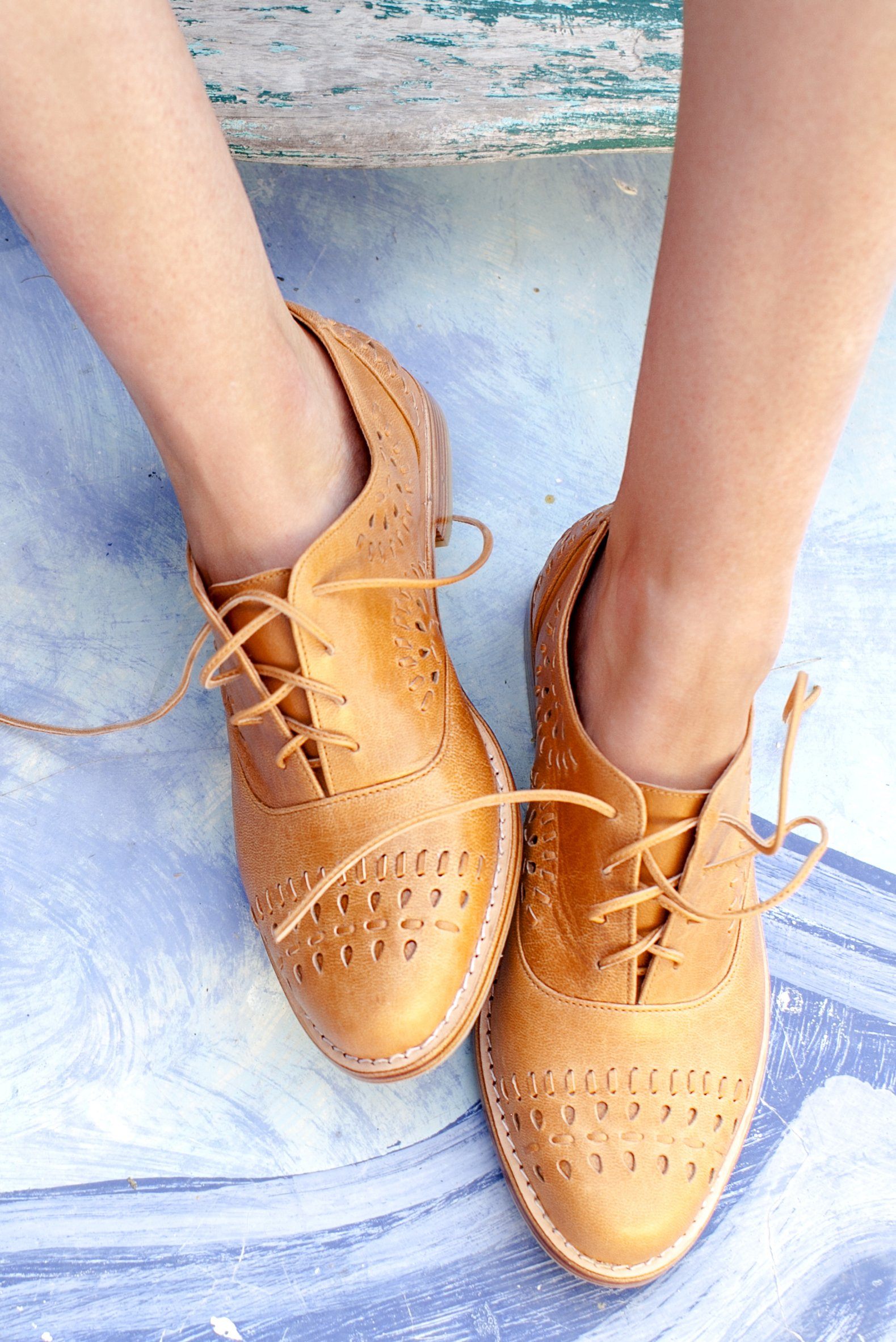 Heartbreak Leather Oxfords (Sz. 5, 8.5, 10)-0