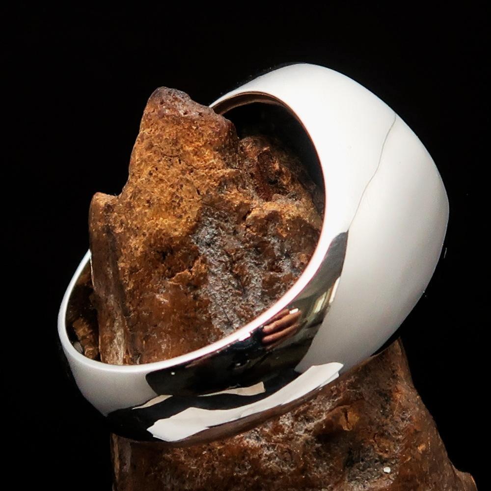 Perfectly crafted Men's Celtic Triade Ring Black Triskele - Sterling Silver-2