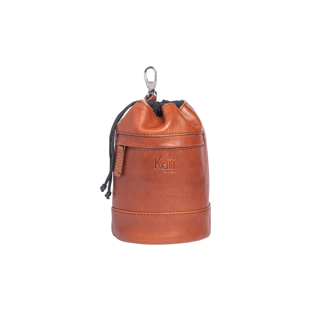 K0055SB | Hands-Free Drawstring Clutch in Genuine Full-Grain Oiled Leather. Cotton Lining. Cognac Color. Dimensions: 10 x 17 x 9.5 cm. Packaging: Non-Woven Fabric Bag-0