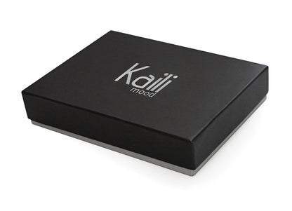 K10238VB | Women's wallet in genuine full-grain leather, with light grain. Red color. Size when closed: 18.5 x 10 x 2.5 cm. Packaging: hard bottom/cover Gift Box-4