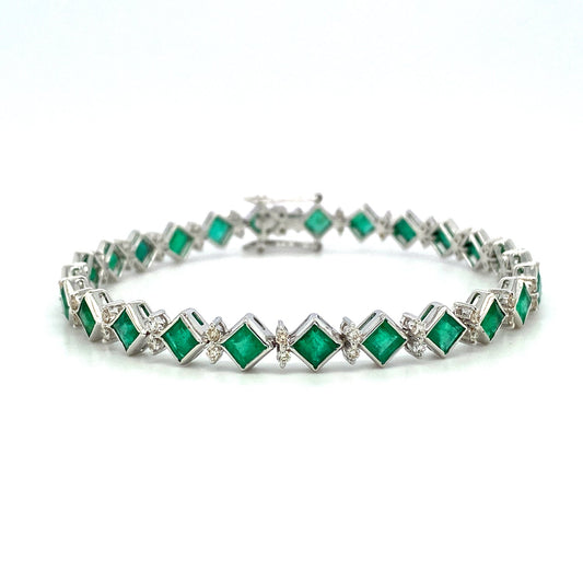 Emerald and Diamond Bracelet in 18K White Gold - KGD 41157-0