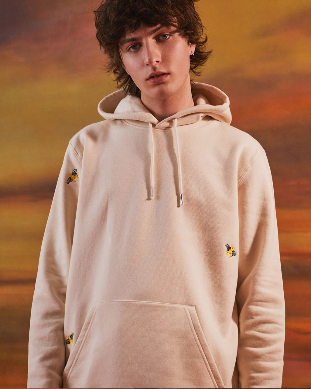 Bee Embroidered Hoodie Ecru Men-1