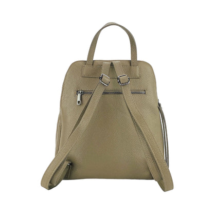 RB1018AQ | Women's Double Compartment Backpack in Genuine Leather Made in Italy with adjustable shoulder straps. Gunmetal metal hardware - Taupe color - Dimensions: cm 26 x 30 x 14.5-4