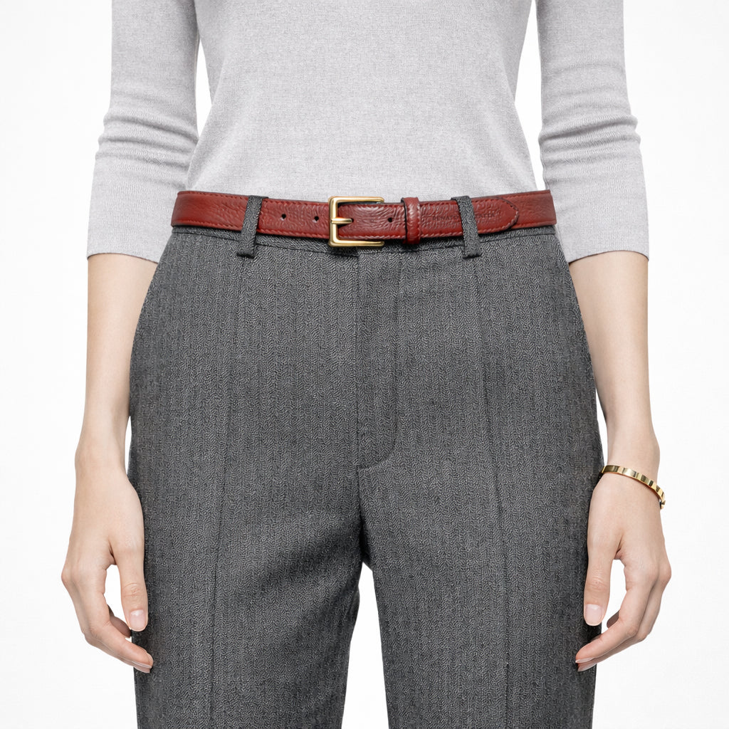 RB4022Q | Women's Belt Made in Italy in Genuine Dollar Grain Leather. Polished Gold-Finish Buckle. Ruby Color. Dimensions: 115 x 2.5 x 0.5 cm (waistline 100 cm)-3