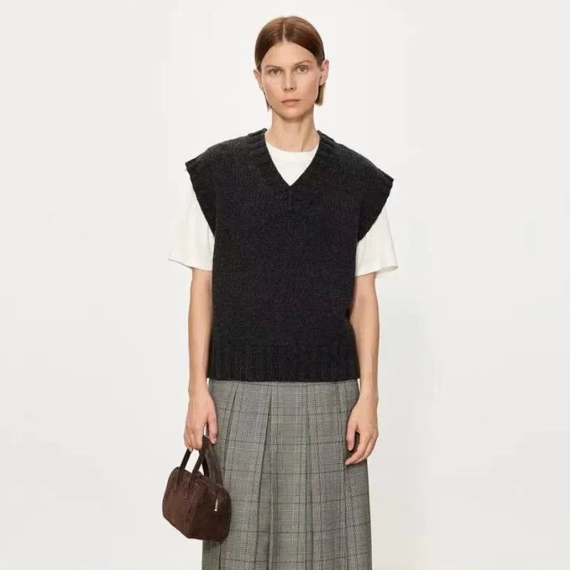 For autumn winter sleeveless vests stylish and loose with V-neck wool vests for layering Women's knitted sweaters and waistcoats-2