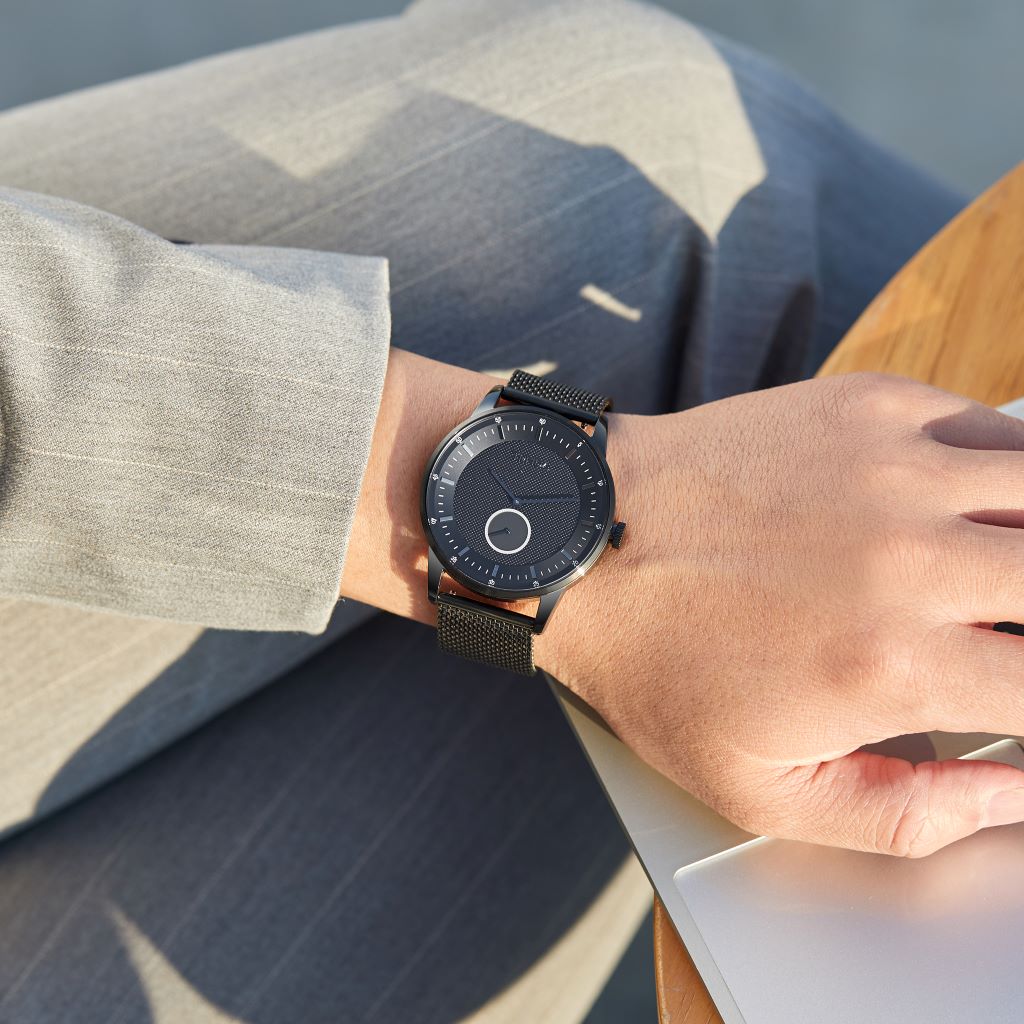 Trnda Men's Black Stainless Steel Watch, Mesh Band | Trn-Ss43mb-1