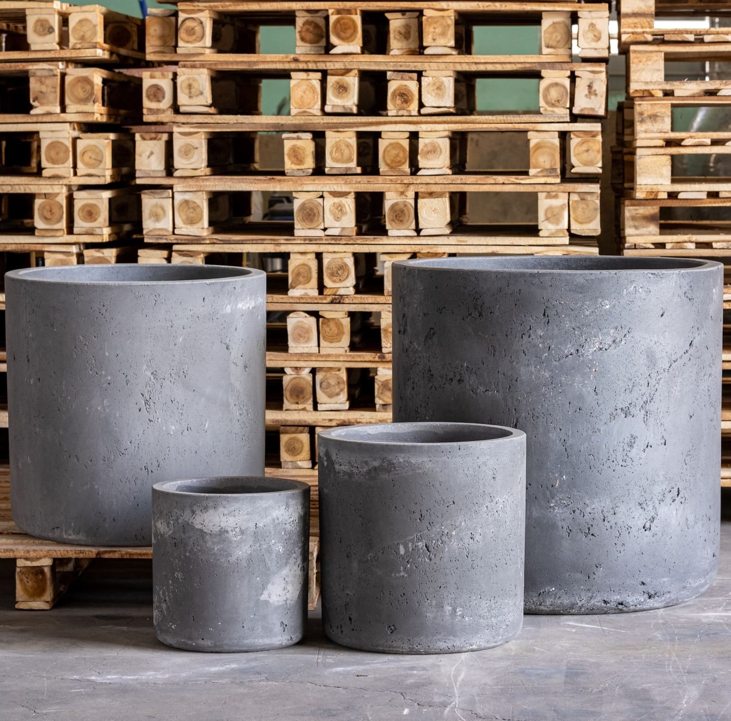 Aurella | Onyx Dusk – 70cm Extra Large Concrete Cylinder Planter – 199L Round Plant Pot-0