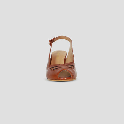 Este	(Chestnut)