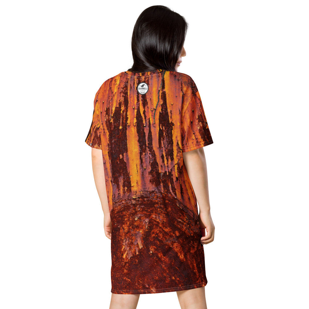 Clochard Grunge T-shirt dress in rust and brown weathered texture, printed over the whole dress.