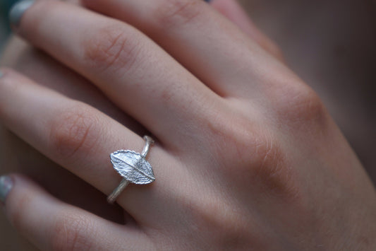 Minimalist Nature Ring, Sterling Silver, Rose Twig Leaf (Adjustable)-1