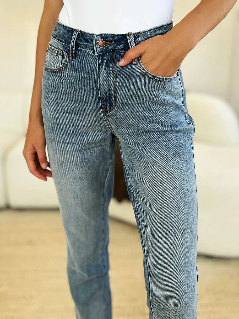 Judy Blue Full Size Mid Rise Rigid Magic Release Hem Jeans-3