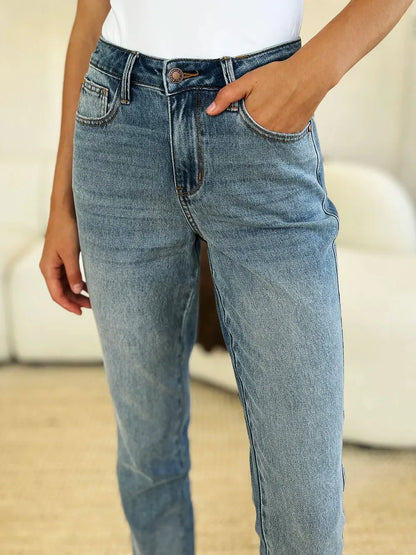Judy Blue Full Size Mid Rise Rigid Magic Release Hem Jeans-3