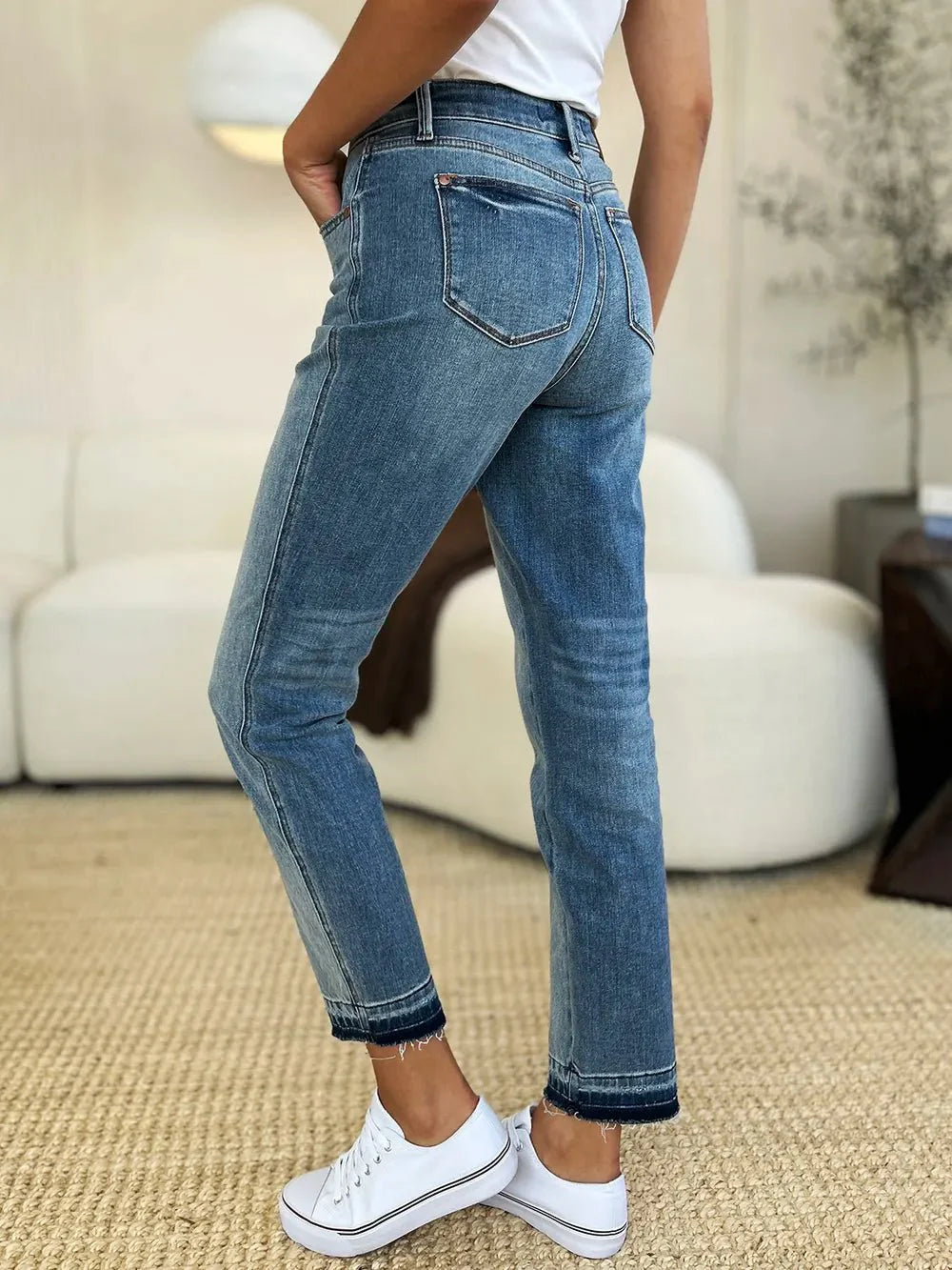 Judy Blue Full Size Mid Rise Rigid Magic Release Hem Jeans-1
