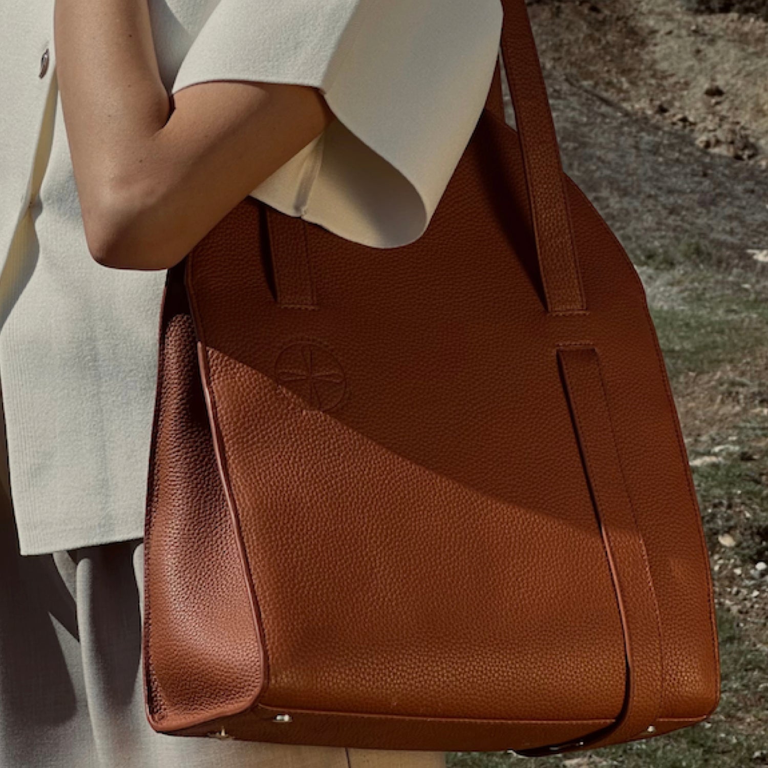 Columbina Tote-3