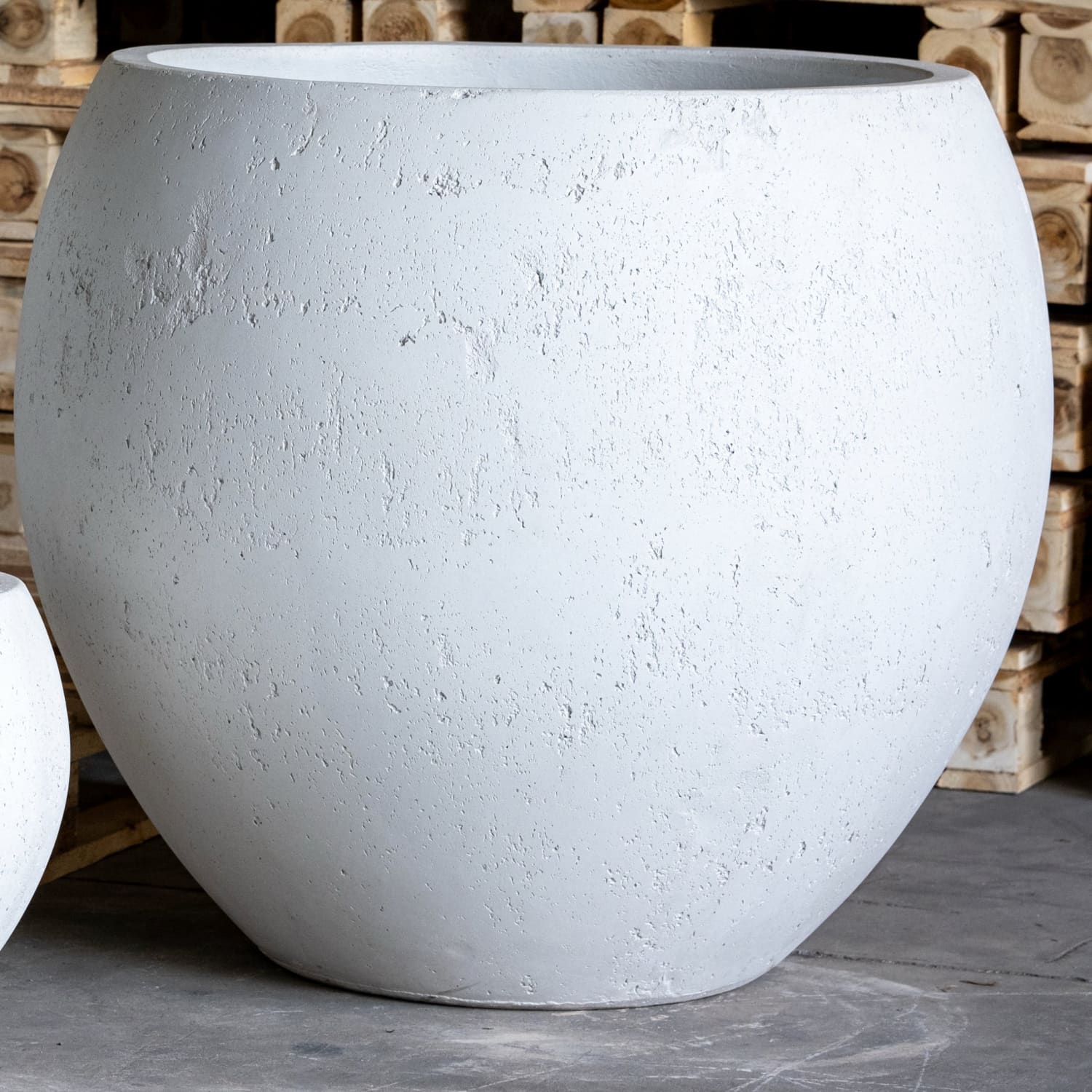 Orbello | White Mist – 70cm Extra Large Concrete Sphere Planter – 207L Round Plant Pot-4