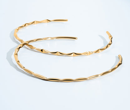 Sabrina Abstract Gold Choker Necklace-2