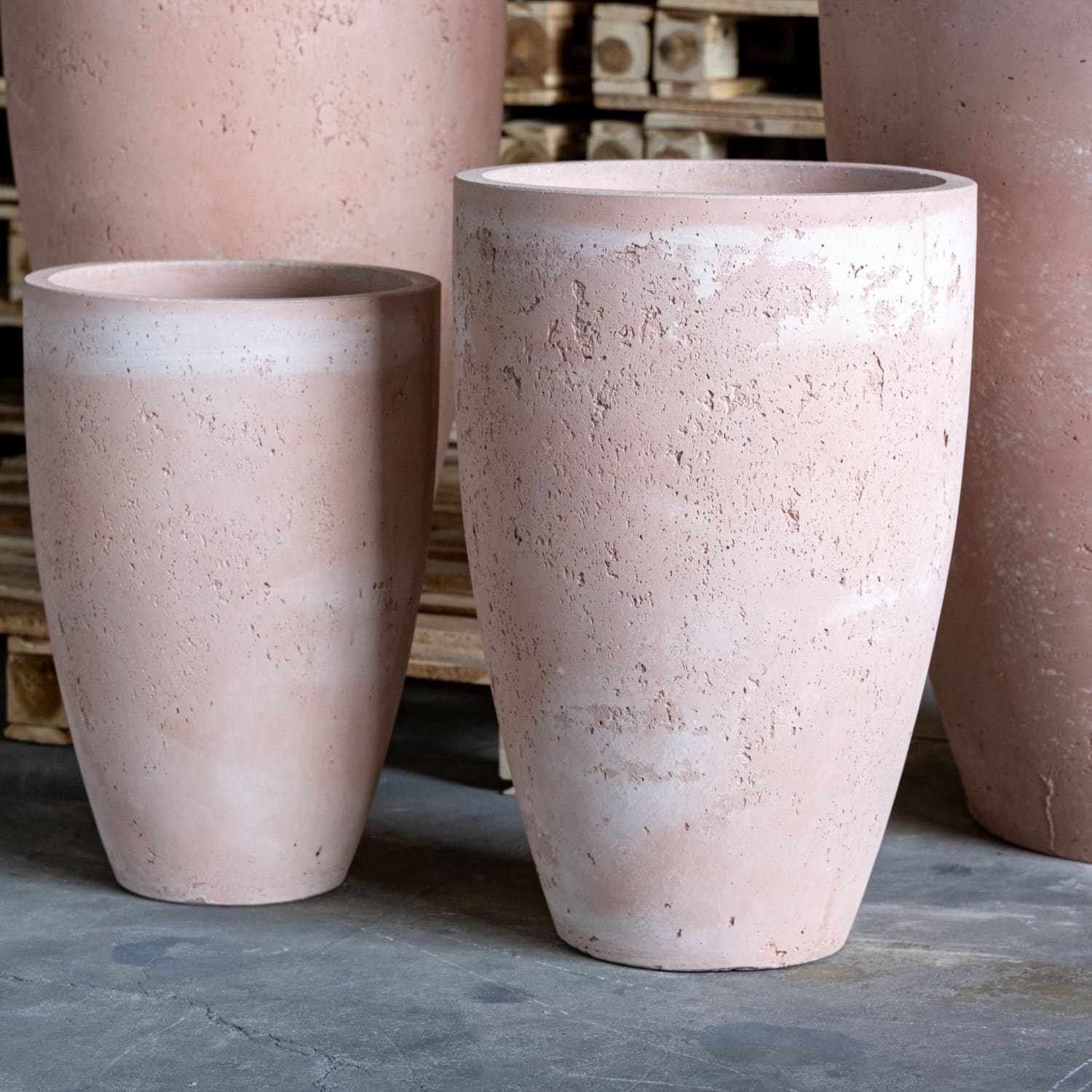 Vessara | Blushstone – 100cm XXL Concrete Vase Planter – 172L Tall Plant Pot-2