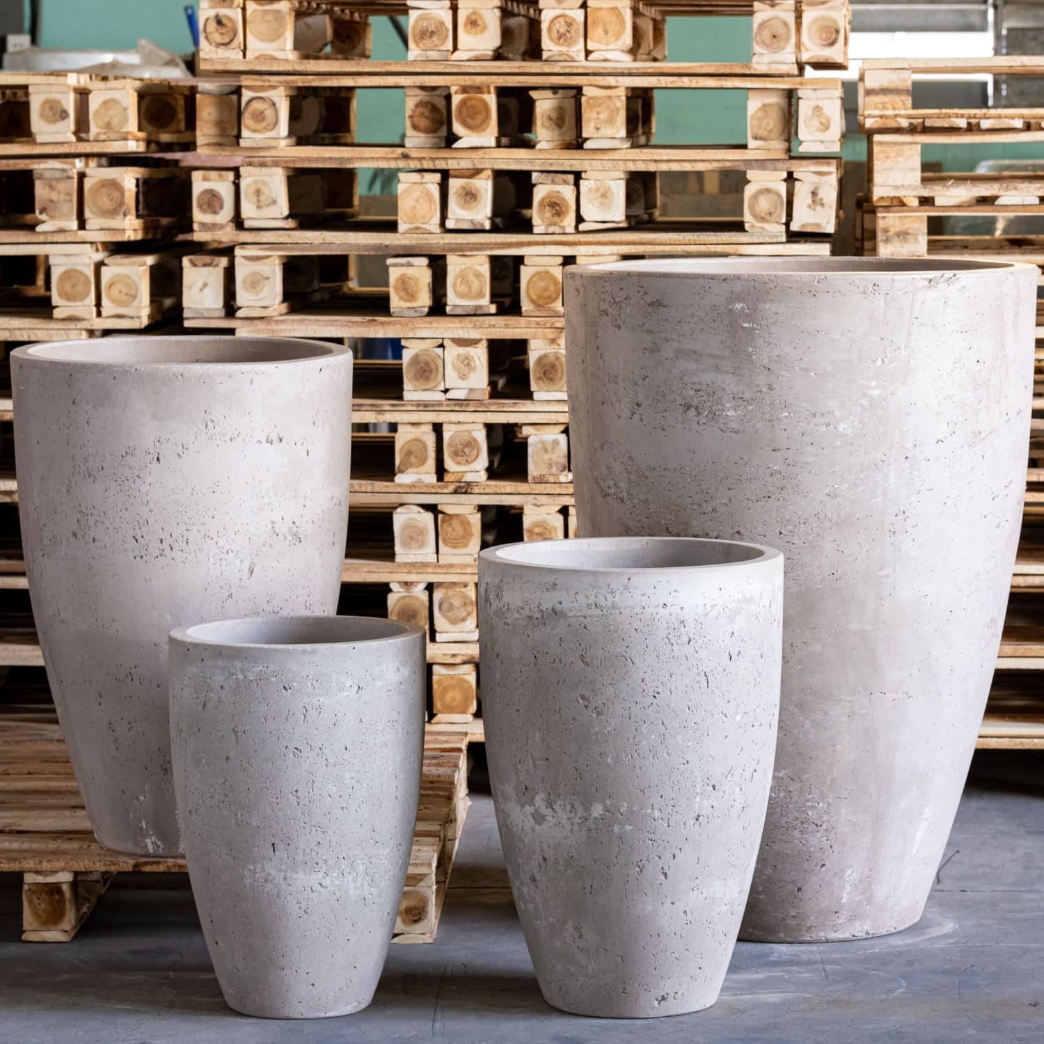 Vessara | Truffle – 52cm Tall Concrete Planter – 15L Vase-Shaped Plant Pot-1