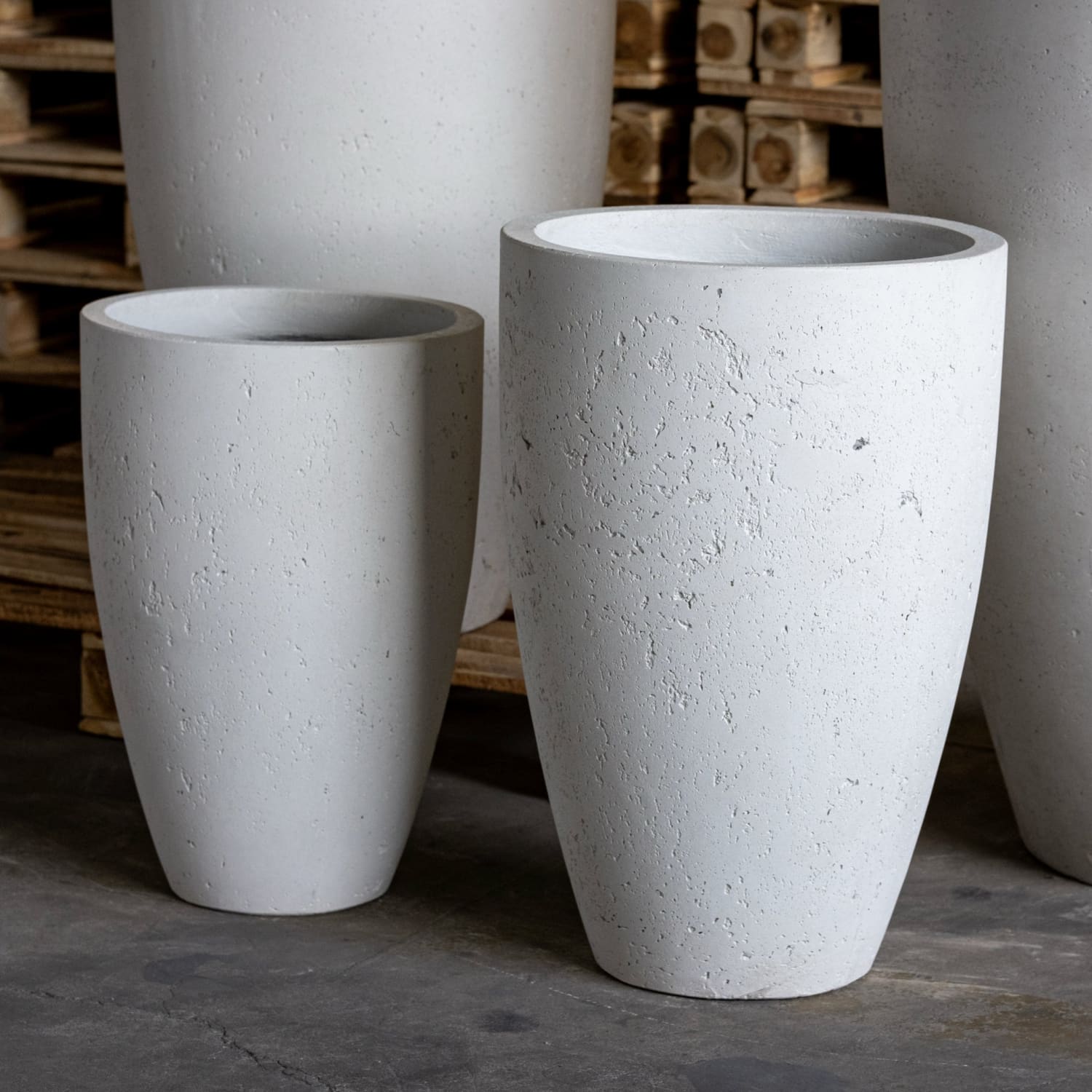 Vessara | White Mist – 62cm Extra Large Tall Concrete Planter – 32L Vase-Style Plant Pot-2